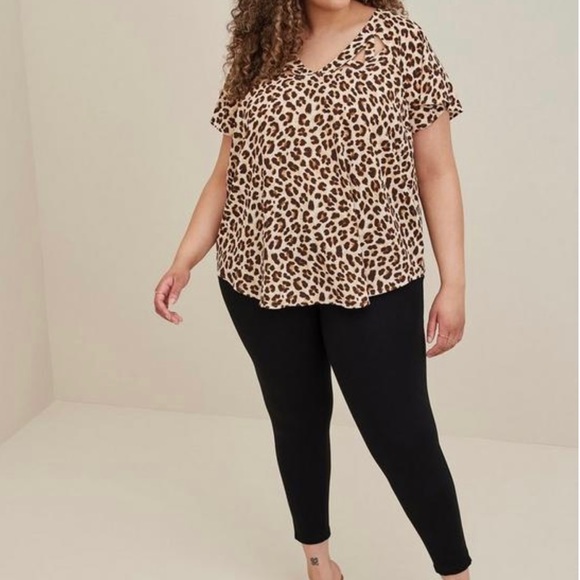 torrid Tops - Torrid - Sz 4X Leopard Print Georgette Cage Front Blouse